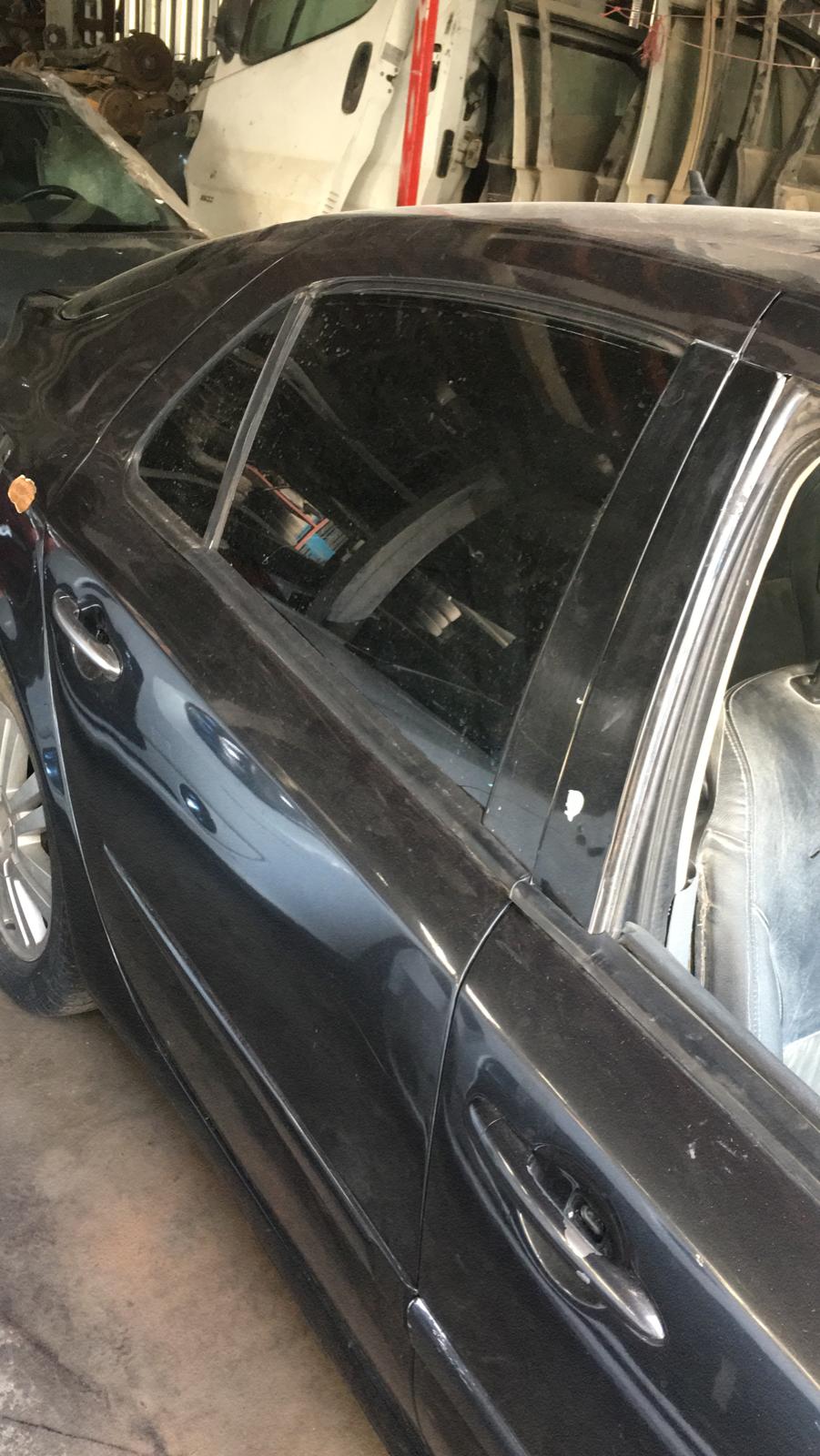 renault-laguna-2-cikma-orijinal-sag-arka-kapi Renault Laguna 2 Çıkma Orijinal Sağ Arka Kapı