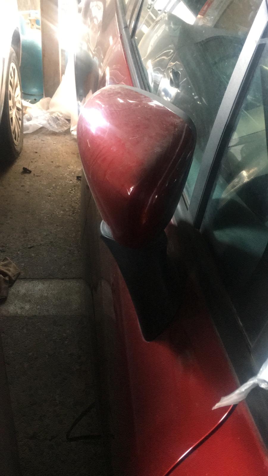 renault-clio-4-cikma-orijinal-sag-ayna Renault Clio 4 Çıkma Orijinal Sağ Ayna