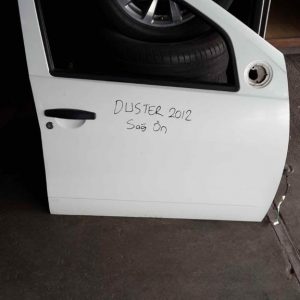 Dacia Duster Çıkma Orijinal Sağ Ön Kapı