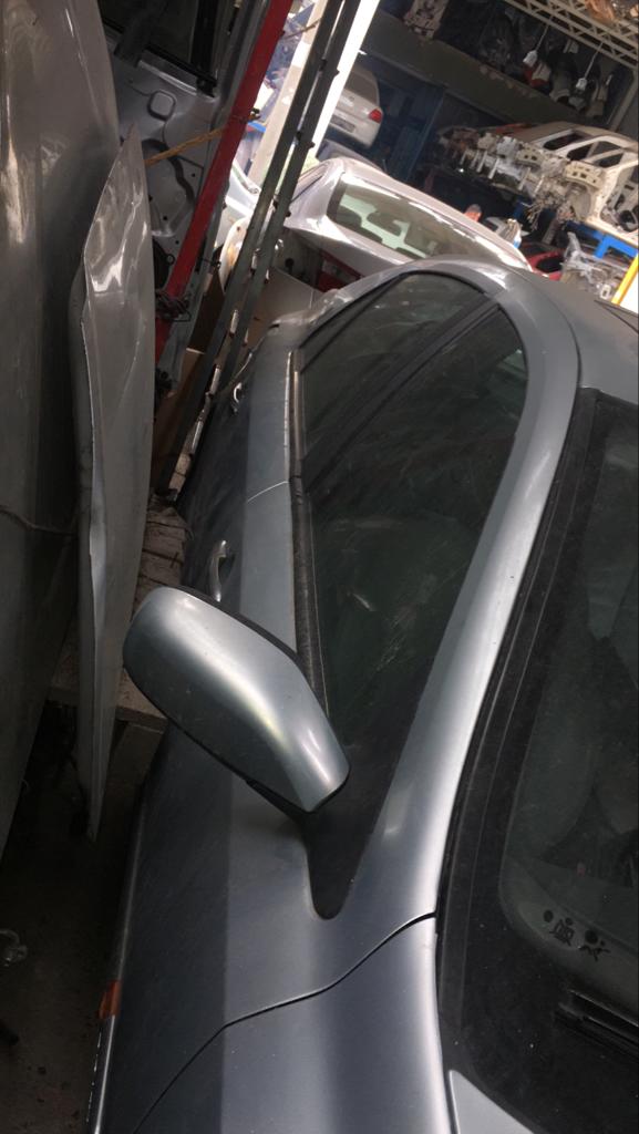 renault-laguna-2-cikma-orijinal-sag-kapi Renault Laguna 2 Çıkma Orijinal Sağ Kapı