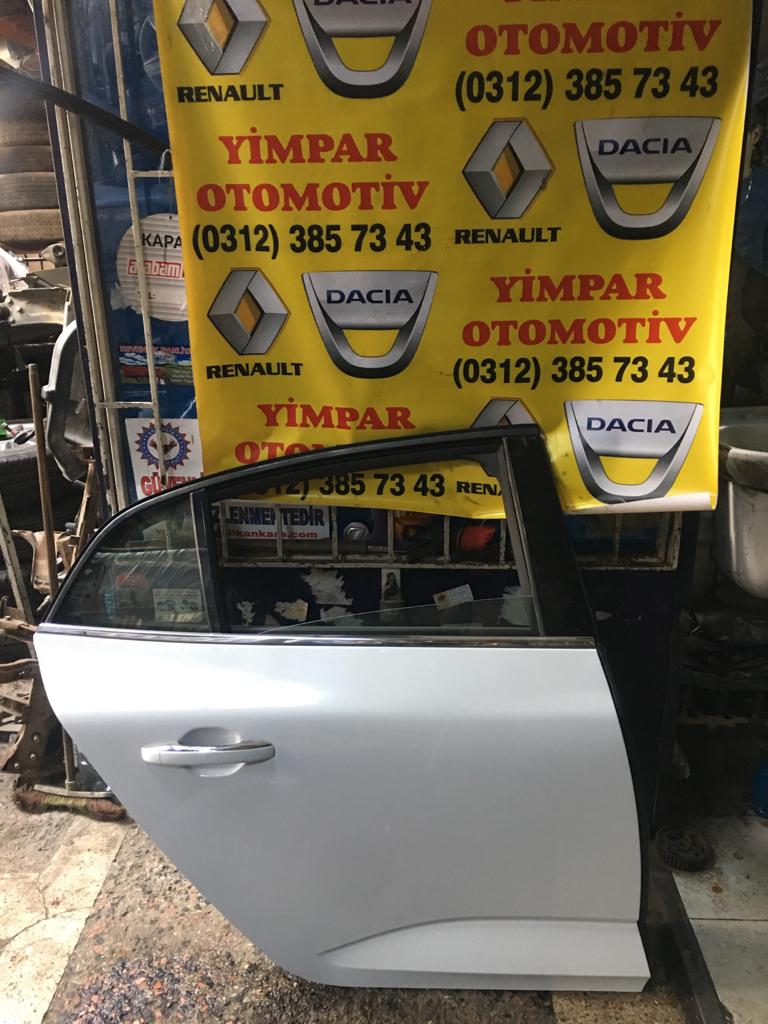 renault-megane-4-cikma-orijinal-sag-arka-kapi Renault Megane 4 Çıkma Orijinal Sağ Arka Kapı