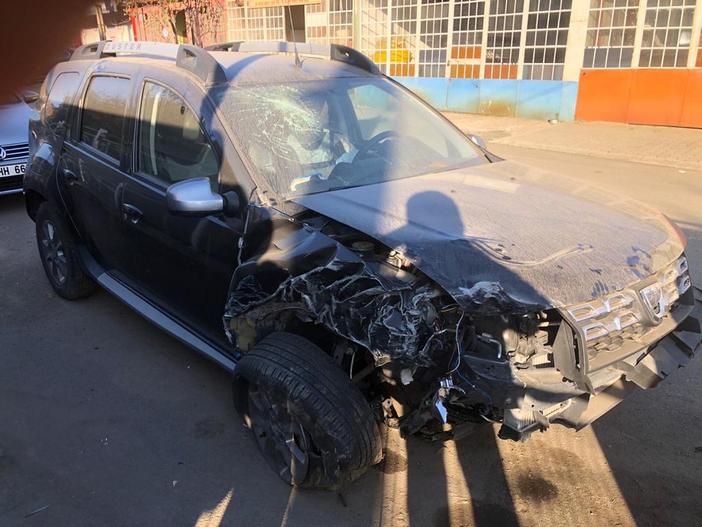 dacia-duster-cikma-orijinal-yedek-parca Dacia Duster Çıkma Orijinal Yedek Parça