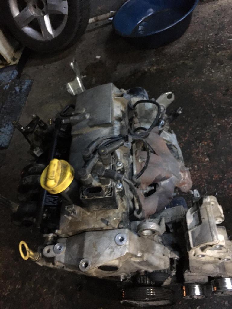 renault-clio-1.4-8v-cikma-orijinal-komple-motor Renault Clio 1.4 8V Çıkma Orijinal Komple Motor