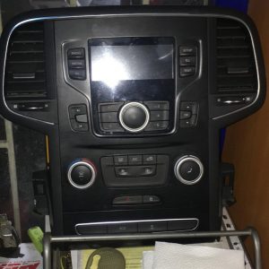 Renault Megane 4 Çıkma Orijinal CD Çalar