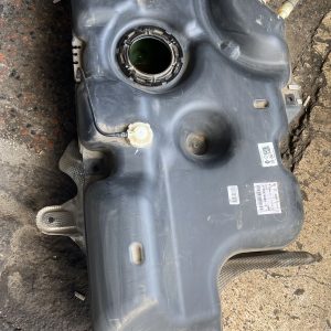 Dacıa duster çıkma orjinal depo