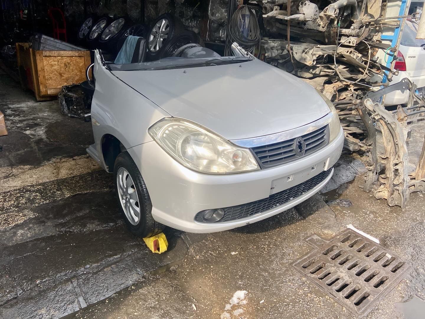 Renault symbol çıkma hatasız gri ön set Renault symbol çıkma hatasız gri ön set